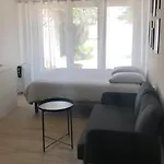 Refait à Neuf Avec Jardin Mortes Appartement