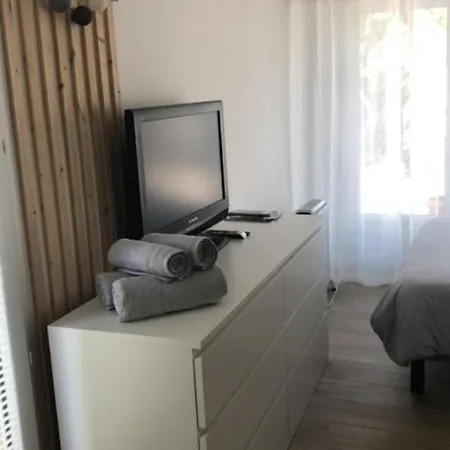 Refait A Neuf Avec Jardin Mortes شقة إج مورت