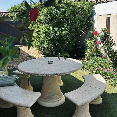 Appartement Refait à Neuf Avec Jardin Mortes